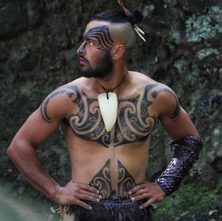 maori-warrior-in-the-forest-1.jpg